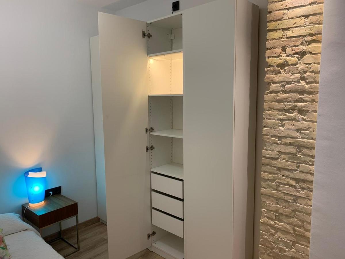 Casa Espectacular De Diseno Con Jardin Interior * Valência